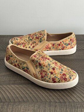 Easy Street Multicolor Floral Slip-On Sneakers Women's Sneakers Size 8.5 M